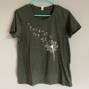 Graphic tee- dandelions
